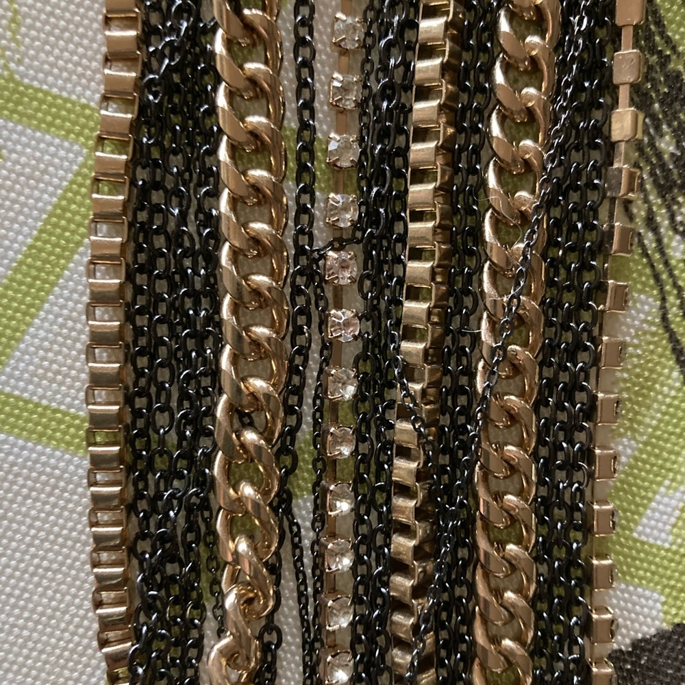 20 Chains Layering Attached Statement Necklace! - image 4